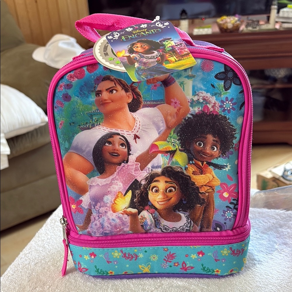 🙃 NWT Disney Encanto Kids Lunch Bag - Pink and Blue
